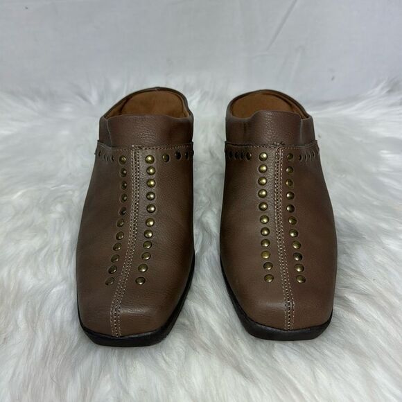 Aerosoles Apple Sauce Brown Studded Mule Clogs Sz 5 - Picture 2 of 6